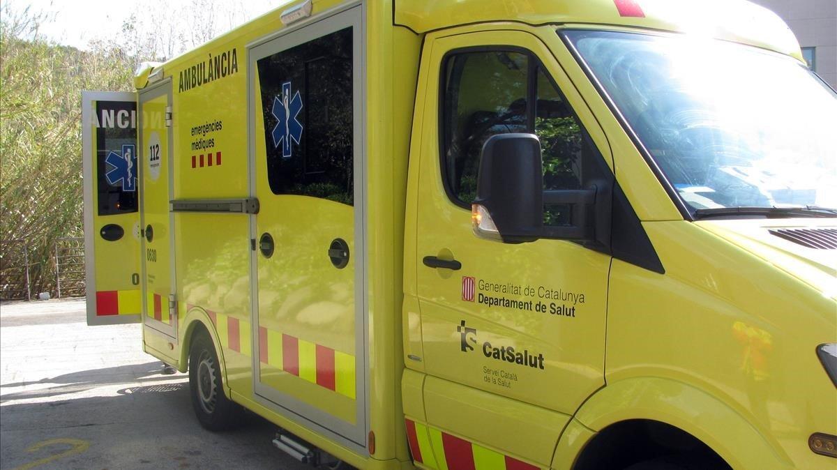 zentauroepp37025054 ambulancia unitat pediatriques sem sant joan de deu200107214147 zentauroepp37025054 ambulancia unitat pediatriques sem sant joan de deu200107214147