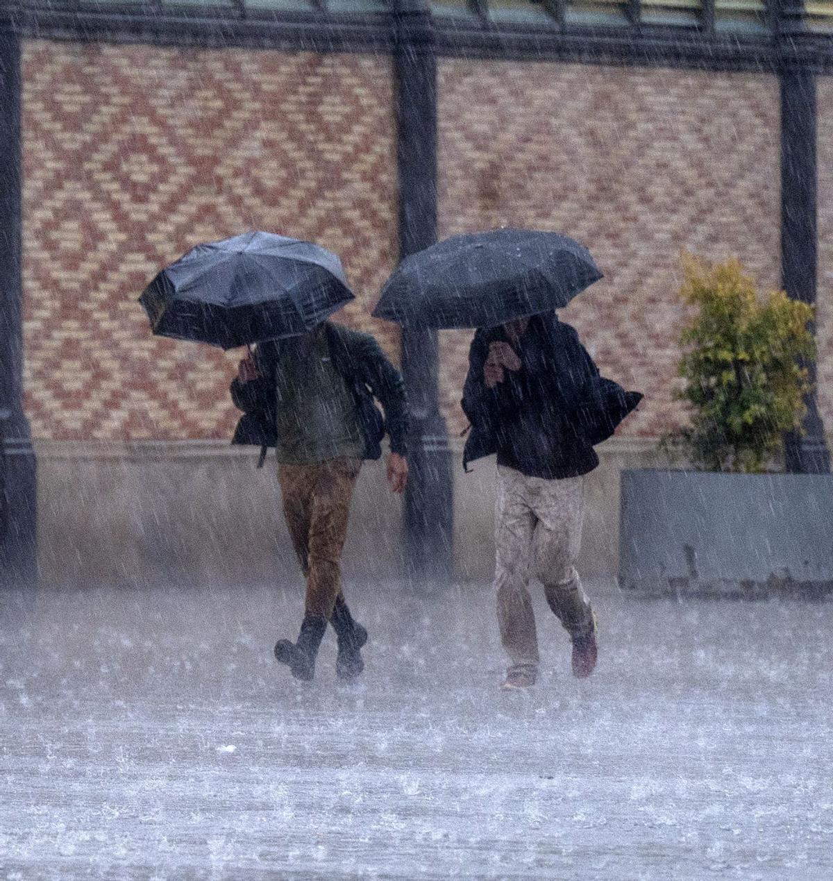 Alerta per fortes tempestes i baixada de temperatures Alerta per fortes tempestes i baixada de temperatures