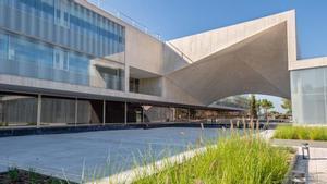 Qui hi ha darrere de les universitats privades: un negoci en què irrompen els fons, però controla l’Església