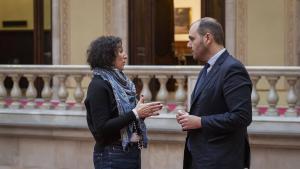 Albert Dalmau, conseller de la Presidència y Alícia Romero, consellera de Economia en el Parlament de Catalunya