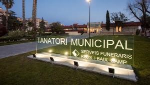 El Tanatori de Reus, operado actualmente por la Funeraria Reis i Baix Camp.