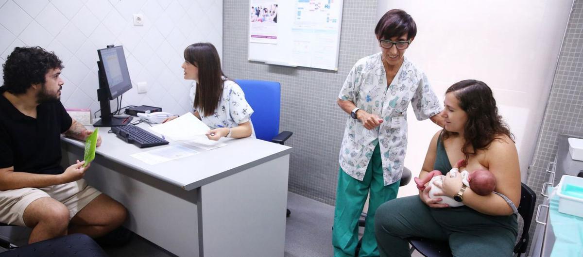 La vacuna contra la bronquiolitis, també a embarassades i gent gran La vacuna contra la bronquiolitis, també a embarassades i gent gran