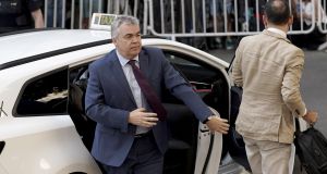 El jutge envia a presó sense fiança Santos Cerdán per integrar un grup criminal, suborn i tràfic d’influències