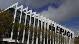 Repsol eleva el dividend tot i guanyar un 62% menys