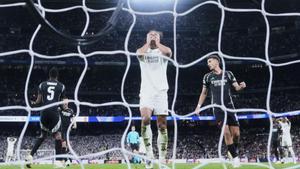 Un mediocre adeu a la Champions i un trist epíleg per a Ancelotti