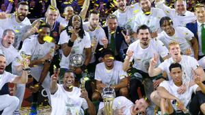Un Unicaja liderat per Perry destrona el Reial Madrid