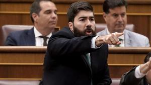 Diputat a plens pulmons