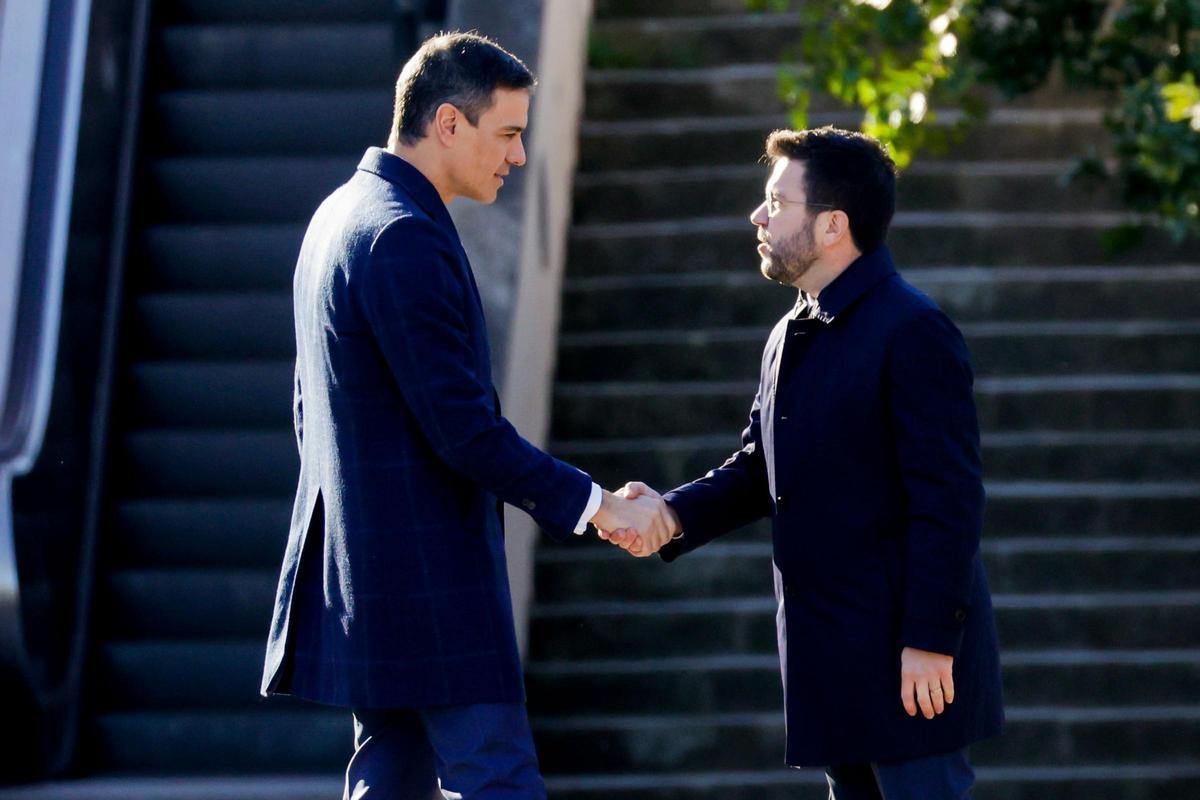 Aragonès i Sánchez es reuniran el 21 de desembre a Barcelona Aragonès i Sánchez es reuniran el 21 de desembre a Barcelona