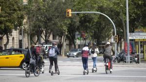 Barcelona treu del calaix l’ordenança que posa límit als patinets