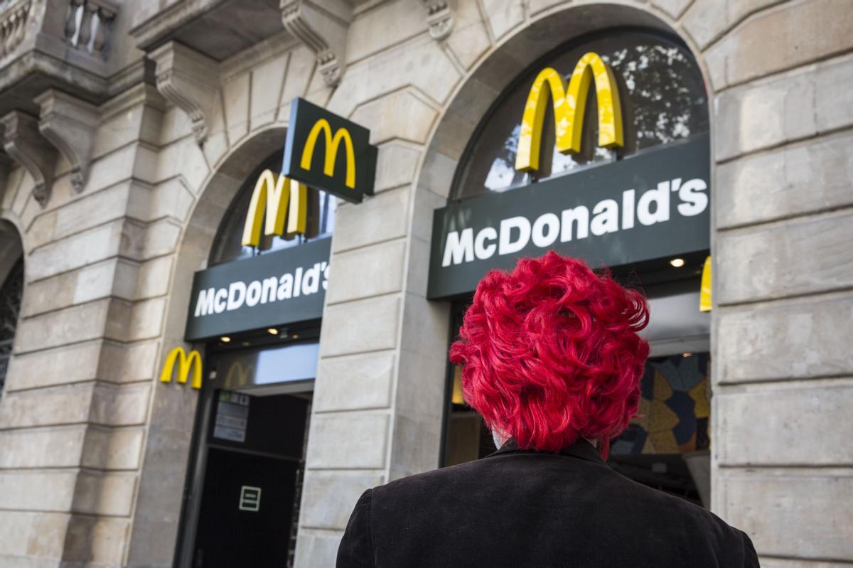 El primer McDonald’s robotitzat sense humans El primer McDonald’s robotitzat sense humans
