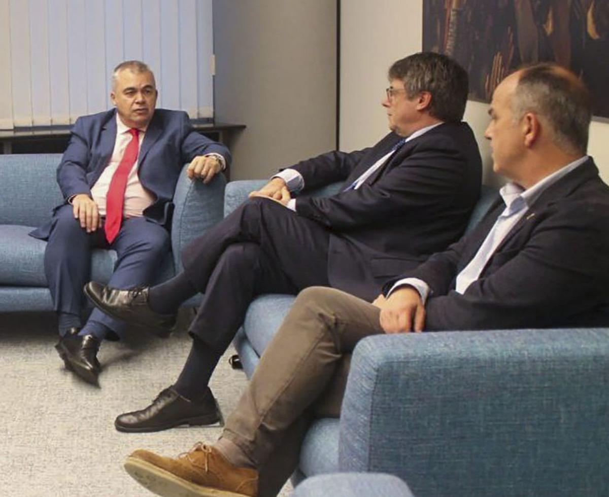 Una paraula va encallar durant dies el pacte PSOE-Junts en immigració Una paraula va encallar durant dies el pacte PSOE-Junts en immigració