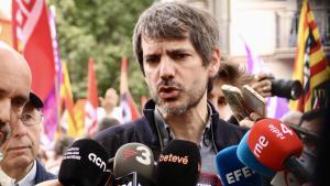 El ministro de Cultura, Ernest Urtasun, en la manifestación del 1 de mayo en Barcelona.