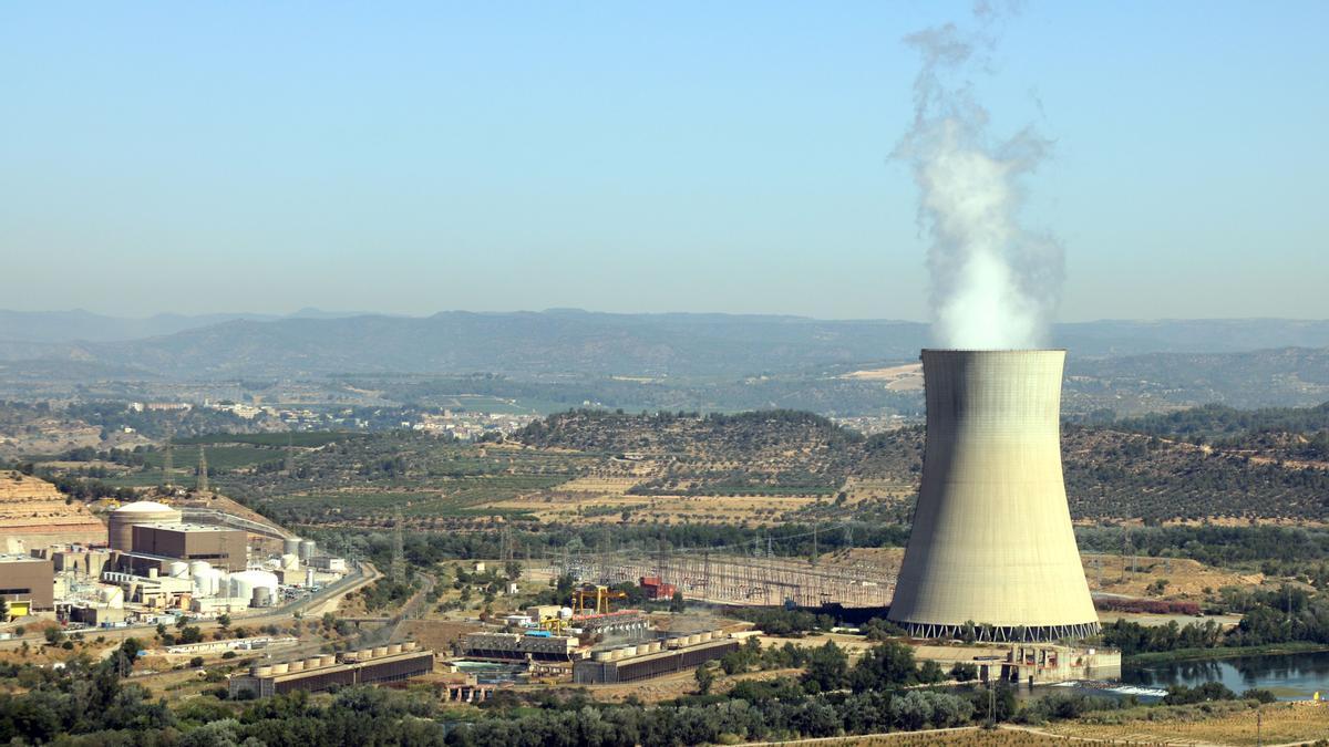 Mites i dades sobre els perills de l’energia nuclear Mites i dades sobre els perills de l’energia nuclear