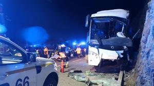 Quatre morts en l’accident d’un bus que tornava a BCN