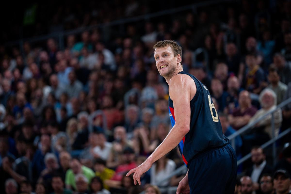 El Barça recupera Vesely per a Kaunas i el Madrid descarta Poirier El Barça recupera Vesely per a Kaunas i el Madrid descarta Poirier