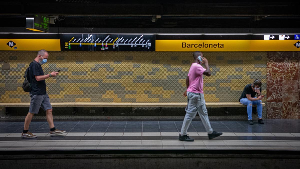 Aquestes són les afectacions i alternatives per les obres de l’L4 de metro i la línia T4 del tramvia de Barcelona Aquestes són les afectacions i alternatives per les obres de l’L4 de metro i la línia T4 del tramvia de Barcelona