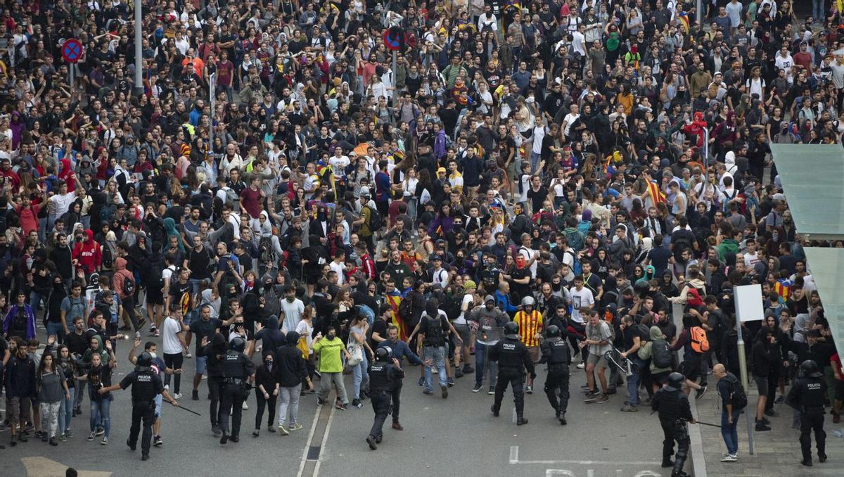 L’arxivament de Tsunami aboca a la fi de la causa per terrorisme contra Puigdemont L’arxivament de Tsunami aboca a la fi de la causa per terrorisme contra Puigdemont