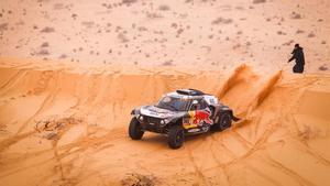 Peterhansel s’acosta al seu 14è Dakar el dia de la mort d’Hubert Auriol