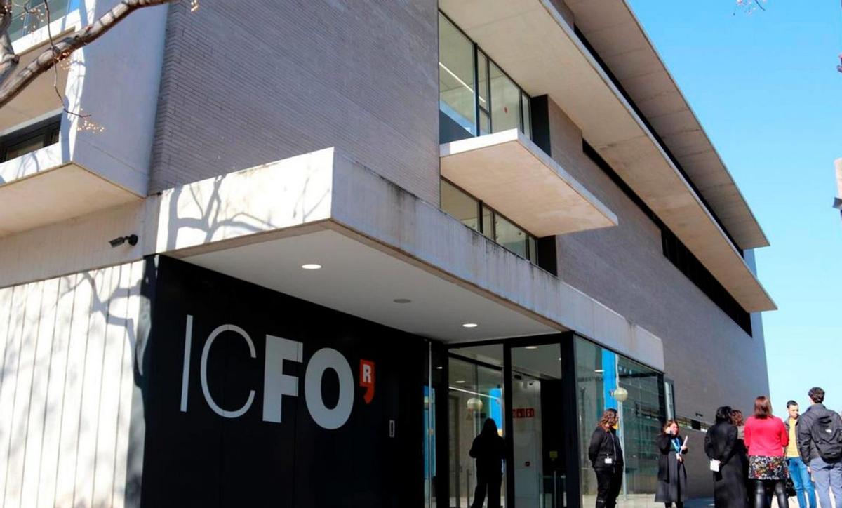 La Generalitat assumeix l’administració de Cellex i Mir Puig La Generalitat assumeix l’administració de Cellex i Mir Puig