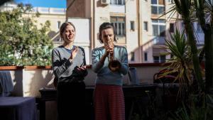 Andrea Motis y Lucia Fumero ensayan para la gala del Català de lAny