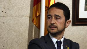 zentauroepp46959739 pla mitj  del conseller de territori  dami  calvet  a la reu190217203224