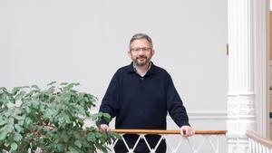 Samuel Bentolila, professor d’Economia: «A Alemanya quan admeten la teva filla en un centre d’FP destapes xampany»